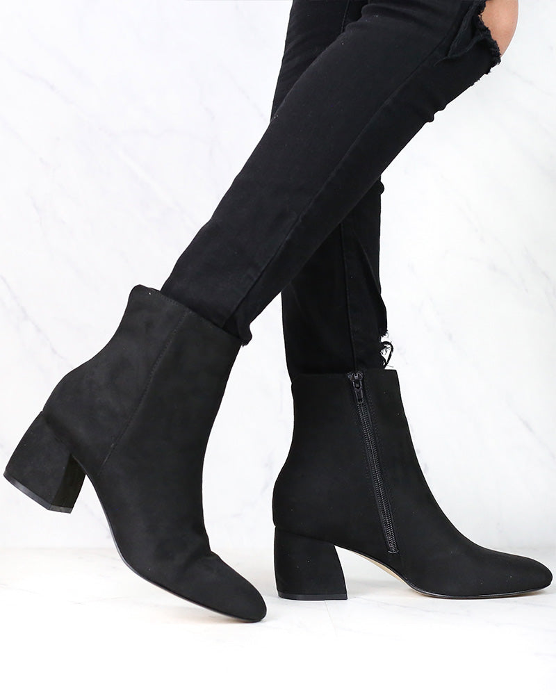 Chinese Laundry - Davinna Suede Chunky Heel Ankle Booties - Black