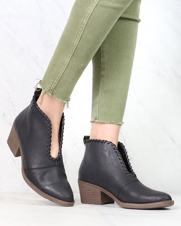 Final Sale - Very Volatile - Cavalry Ankle Booties in Black