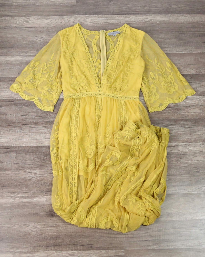 honey punch - embroidered - lace - maxi dress - v neck - short sleeve - mustard