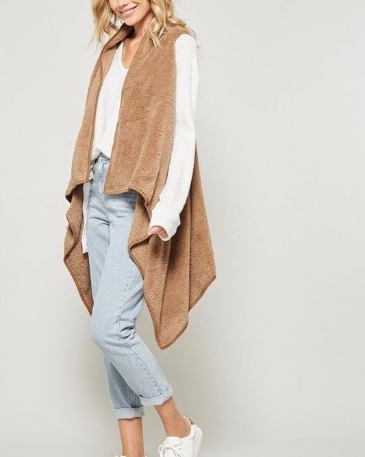 Fly Away Faux Shearling Vest in Mocha – Shop Hearts