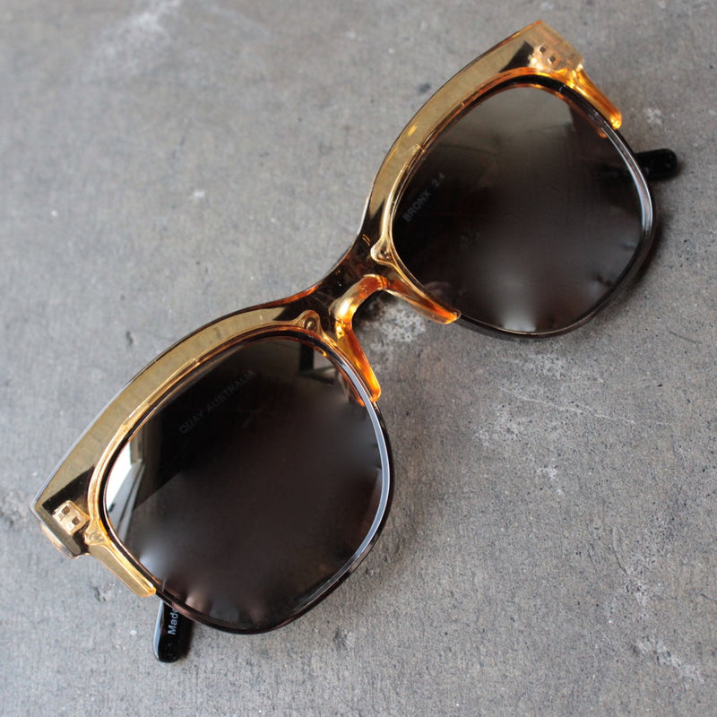quay - bronx half-rimmed sunglasses - coffee with silver mirror lens - shophearts - 3