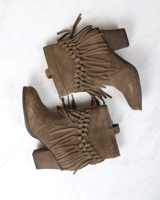 Season for Boots & Booties | Shophearts