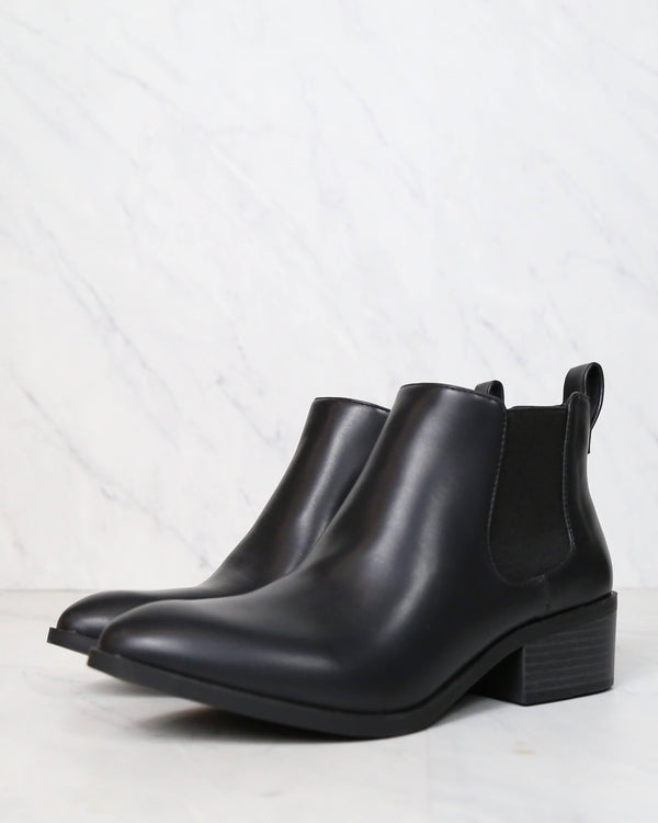 BC Footwear - Partner Modern Chelsea Ankle Boots in Black