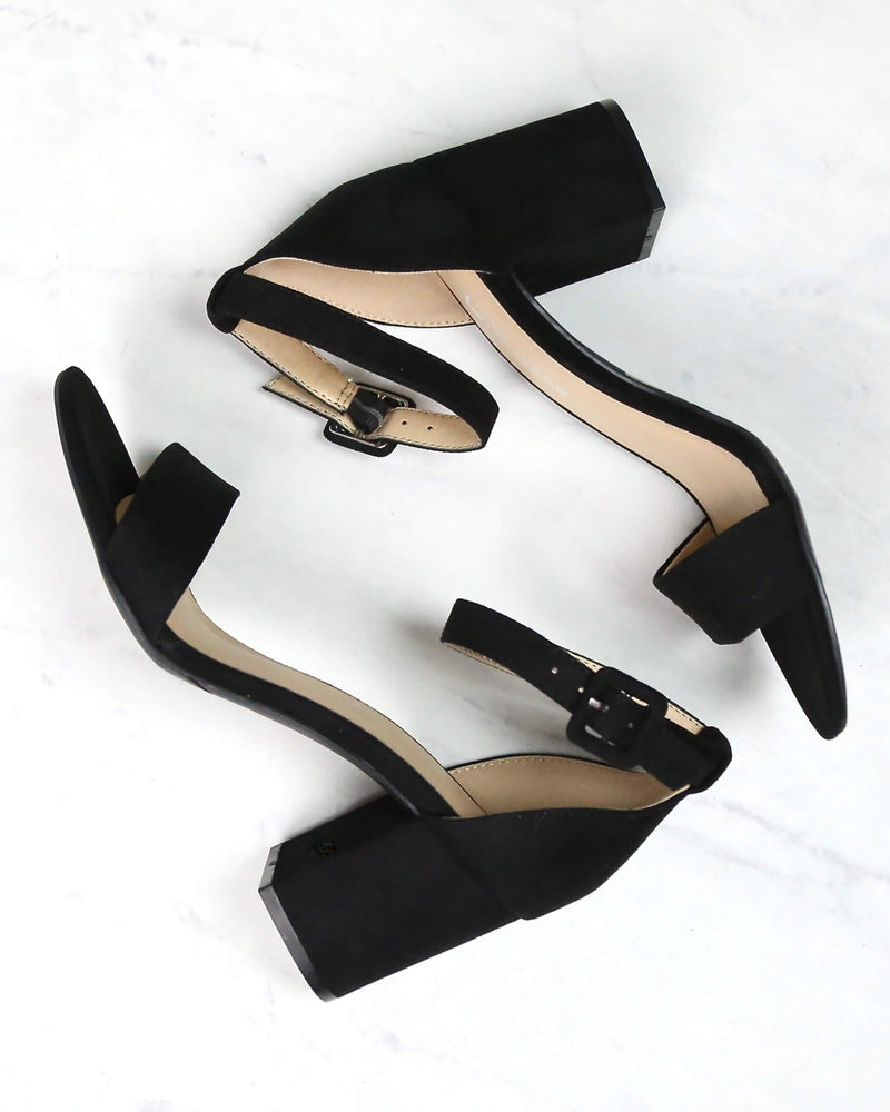 Chinese Laundry - Jody Suede Ankle Strap Heels - Black