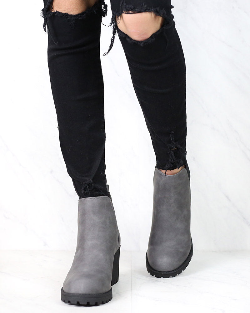 chinese laundry lisbon bootie