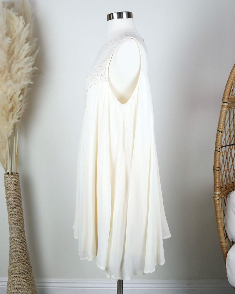Final Sale - Boho Crochet Lace Dress in Natural