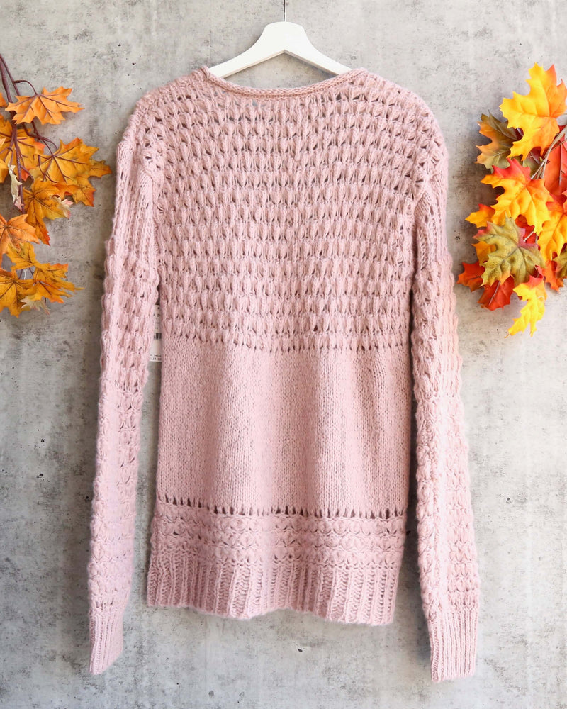Free People - Crashing Waves Wool Blend Bishop Sleeve Chunky Knit Pullover Sweater - Mauve
