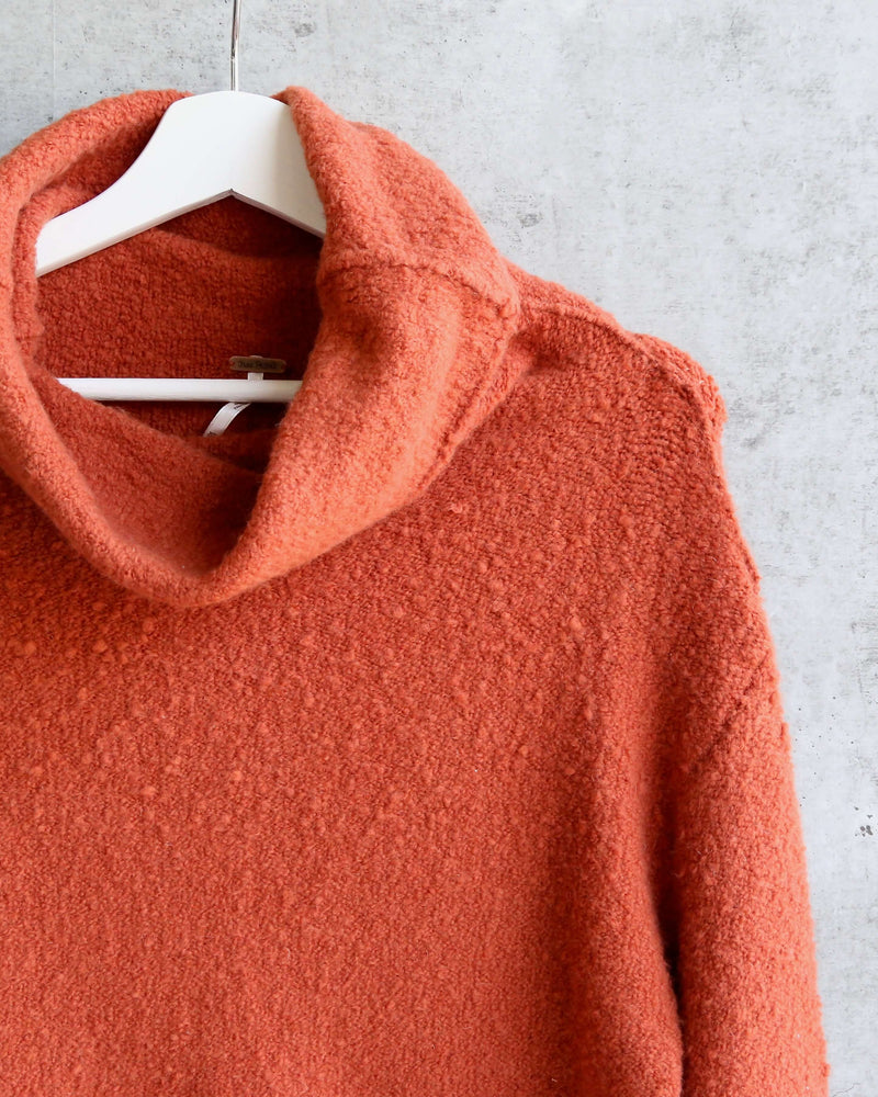 Free People - Stormy Plush Cowl Neck Knitted Pullover Sweater - Terracotta/Tribeca