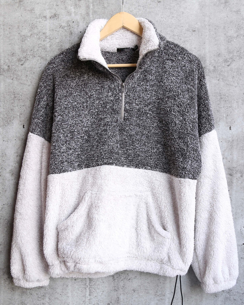 Two Tone Sherpa Half-Zip Pullover - Charcoal/Grey