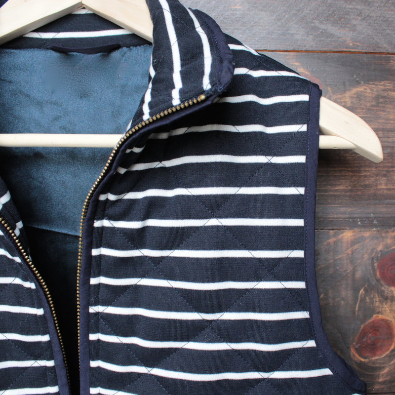 lightweight navy & white stripe quilted puffer vest - shophearts - 3
