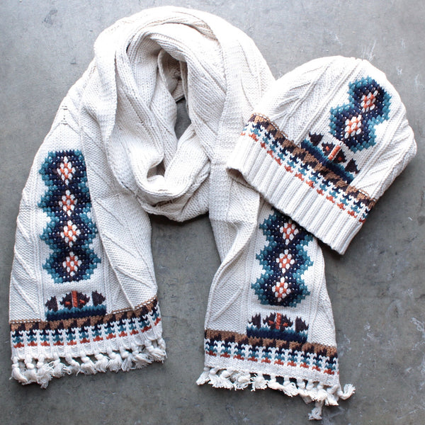 chaser - campfire knit fringed scarf - shophearts - 1
