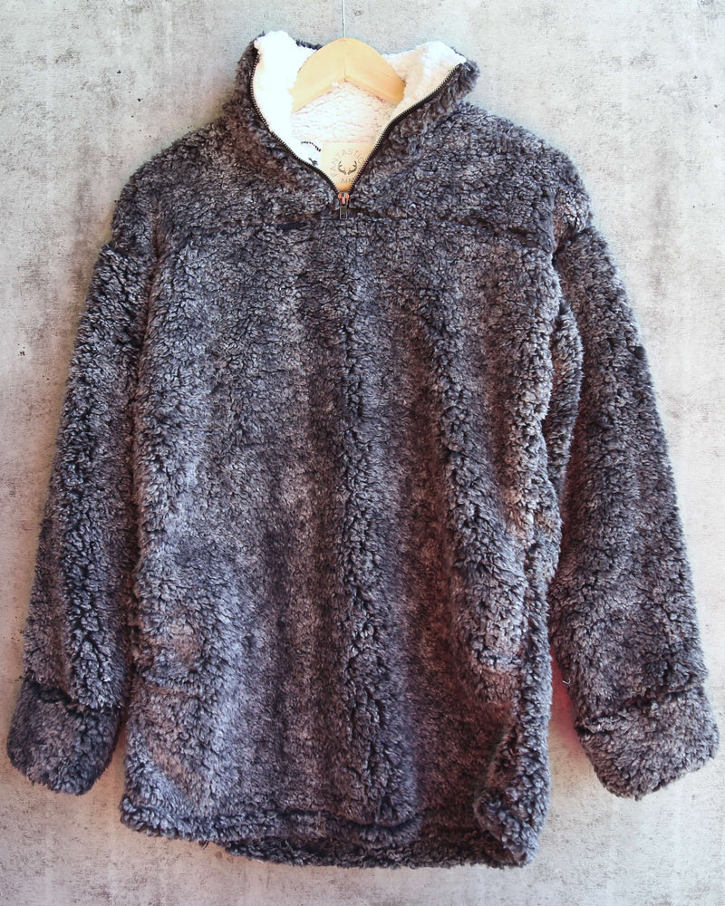 Two Tone Sherpa Pullover 2.0 in Charcoal
