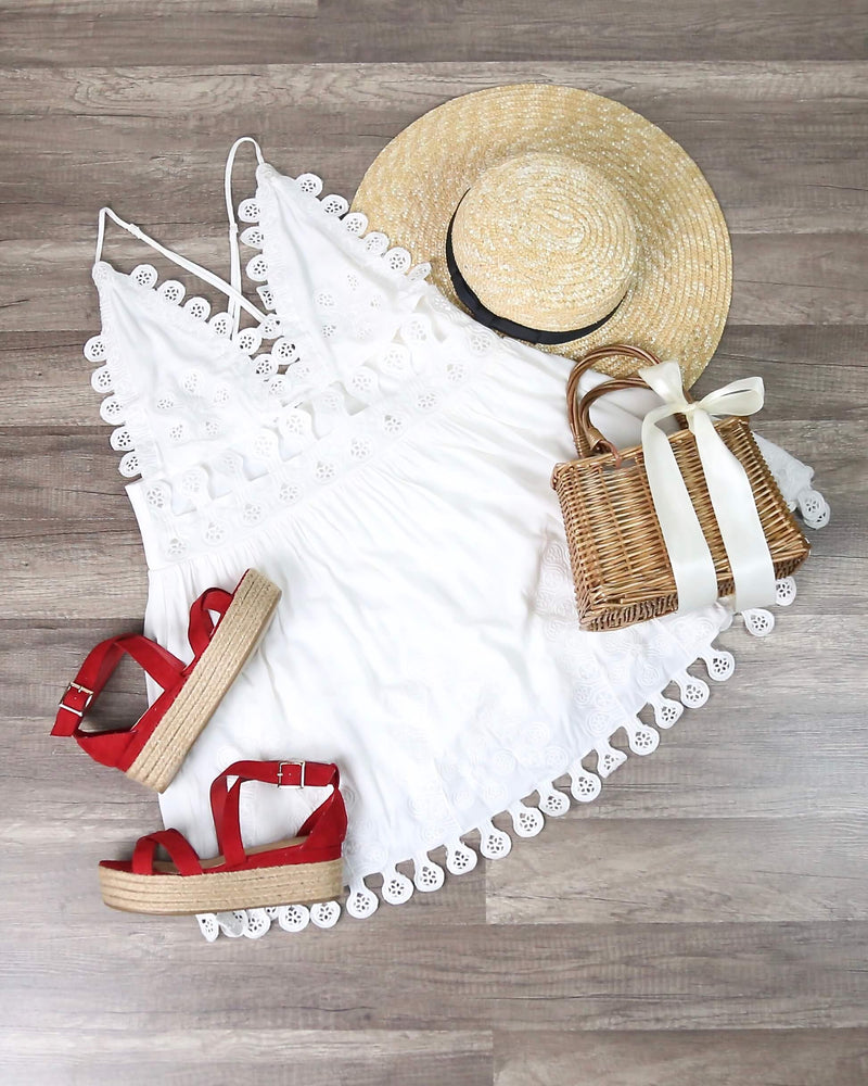 Honey Punch - Summer Lace Mini Dress in Coconut