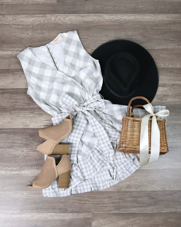Final Sale - Plaid and Simple Ruffle Hem Dress in Ivory/Grey