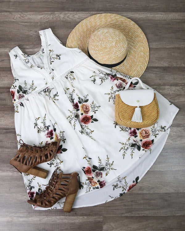 Floral Sleeveless Dress in Off White
