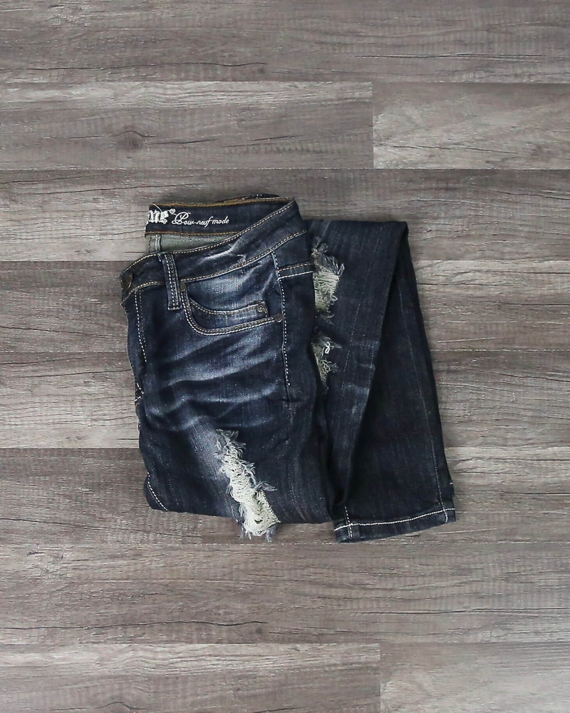 Distressed Skinny Jeans in Dark Denim