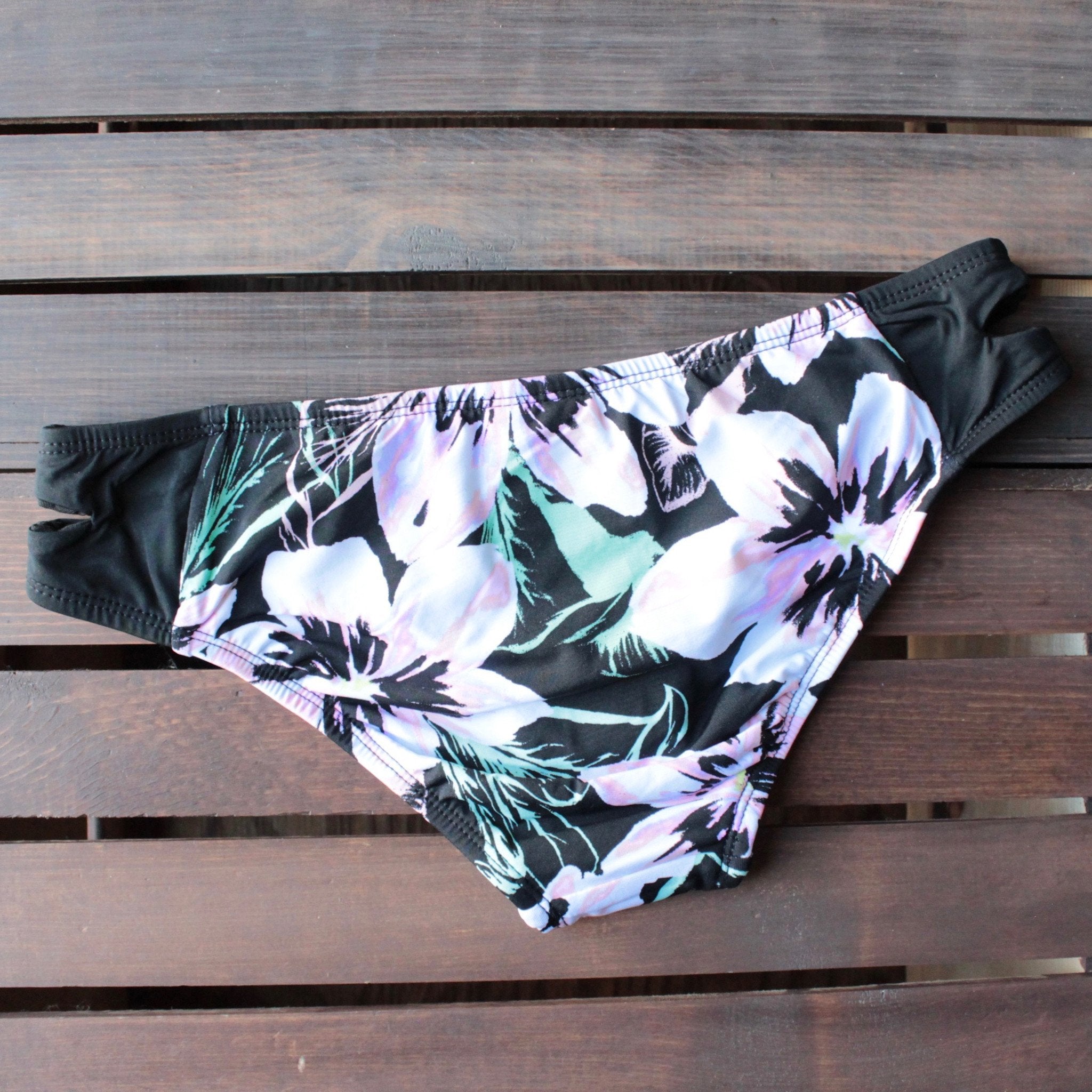 Becca - Women's Keyhole Hipster Bikini Bottom