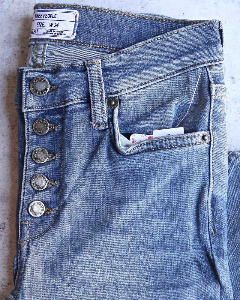 Free People - Reagan Button Front Jeans in Sky