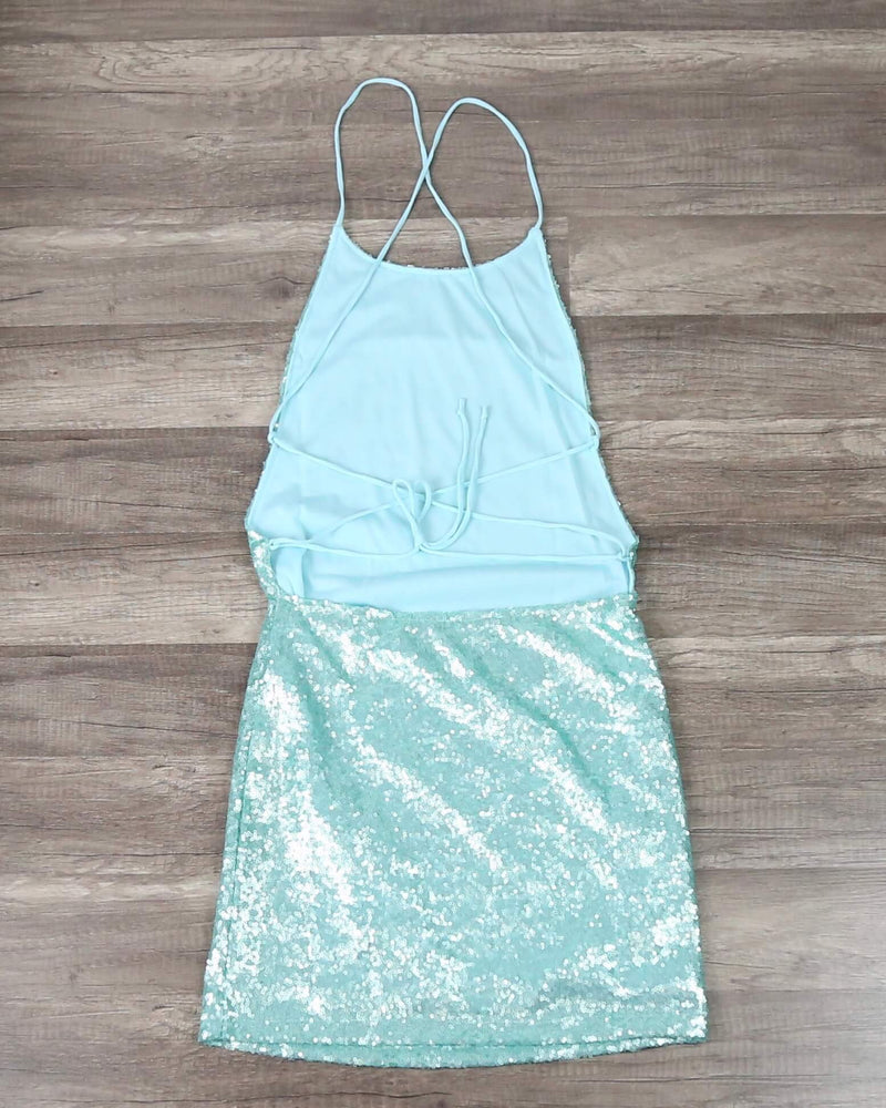 Motel - Heidi Backless Fishscale Sequin Slip Dress in Peppermint