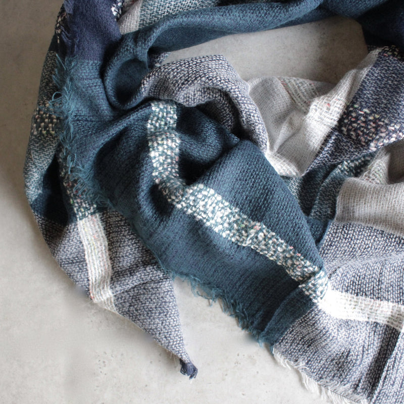 oversize plaid blanket scarf - blue - shophearts - 2
