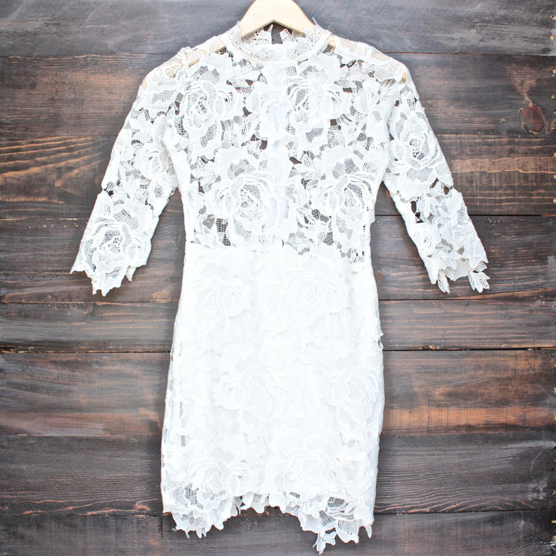 Lioness killer lace dress in white - shophearts - 1