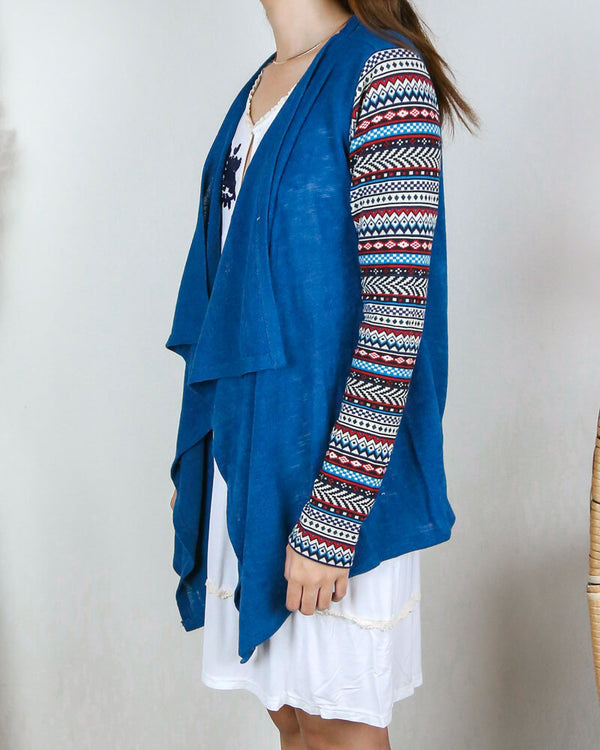 Lightweight Open Front Cascading Cardigan with Print Sleeves in Teal