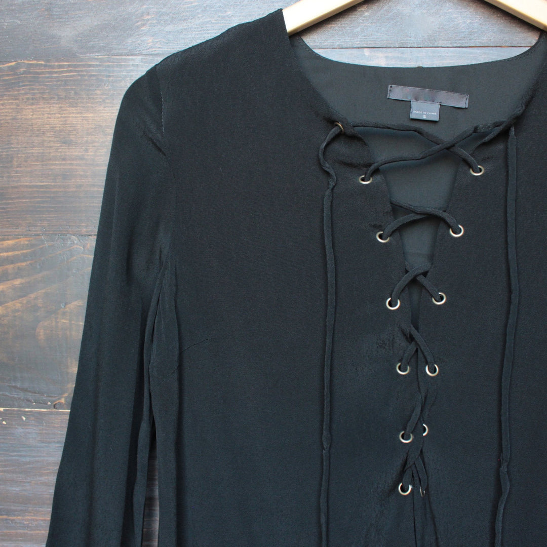 backstage front lace up dress in black - shophearts - 3