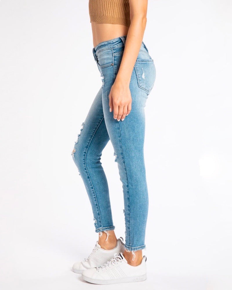 Lizzy Distressed Light Wash Faded High Rise Skinny Jeans
