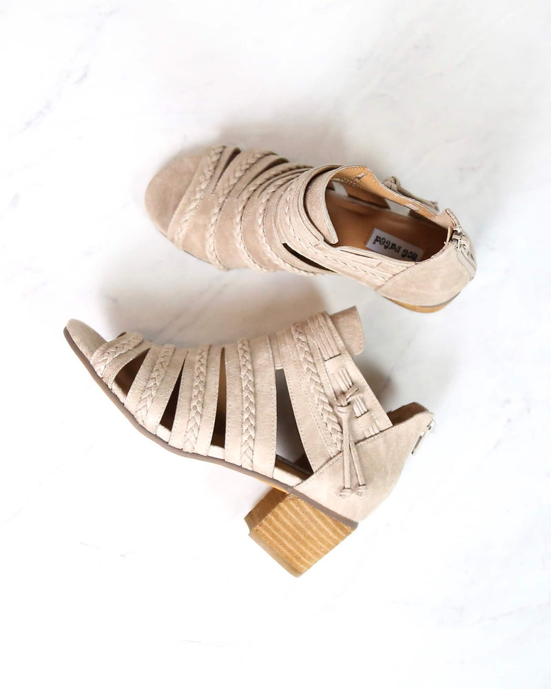 Not Rated - Cullie Open Toe Chunky Wooden Heel Sandal - Beige