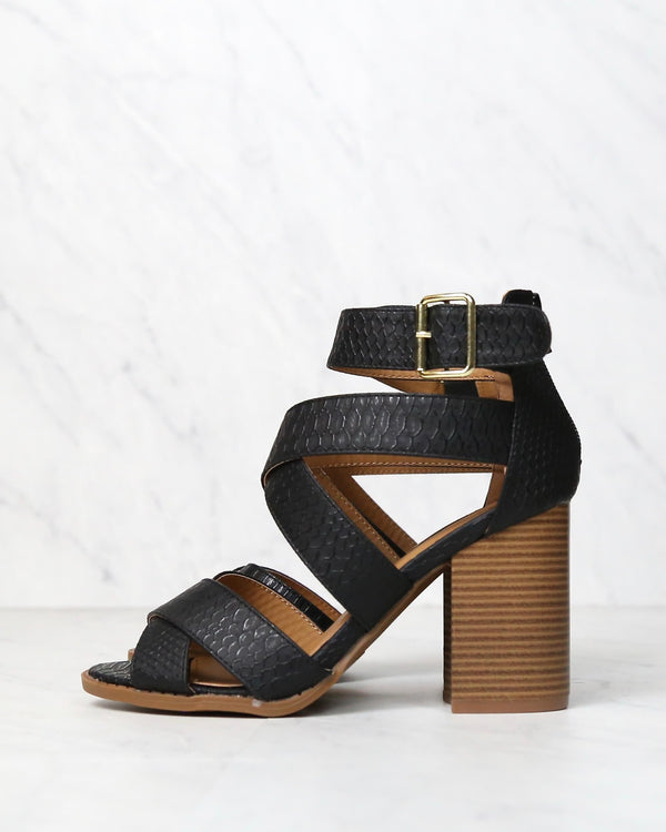 Sneaky Snake Textured Strappy Peep Toe Heeled Sandals in Black