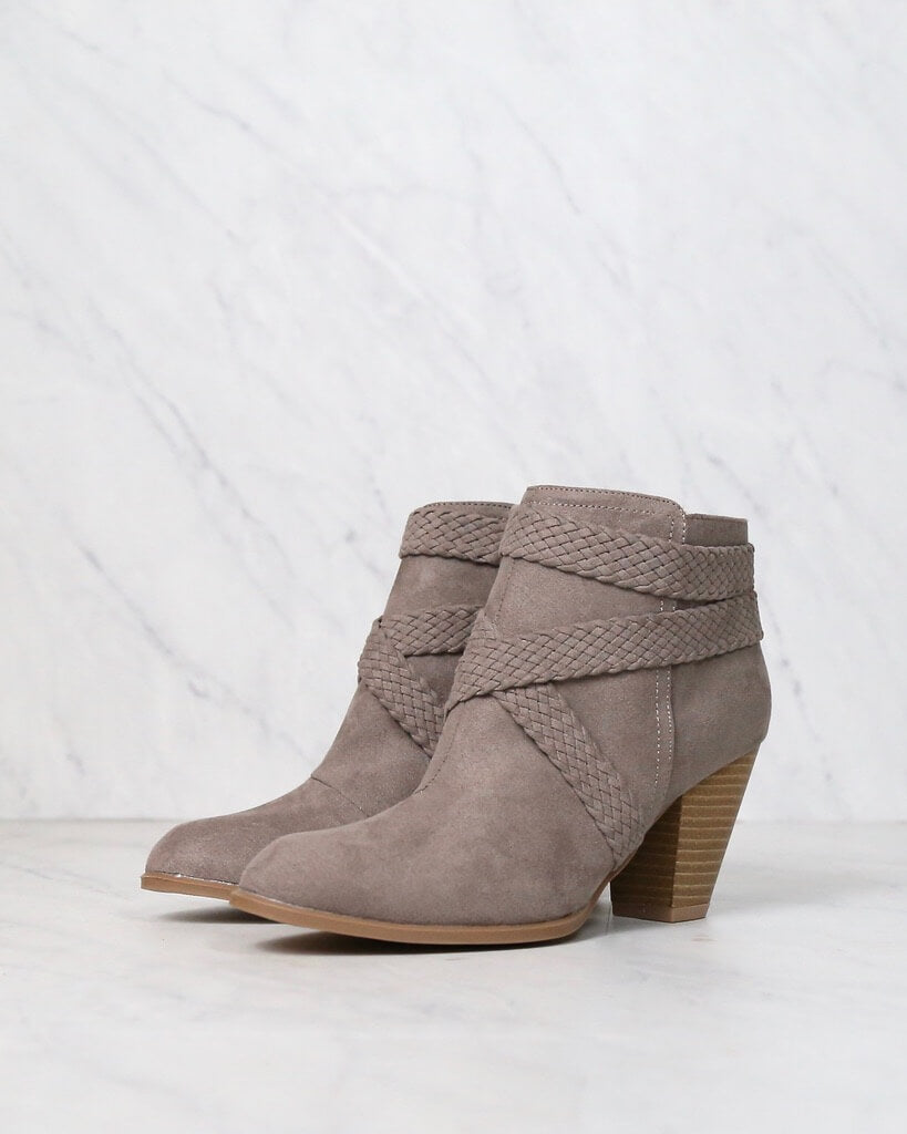 Final Sale - A Rare Braid Suede Booties in Taupe
