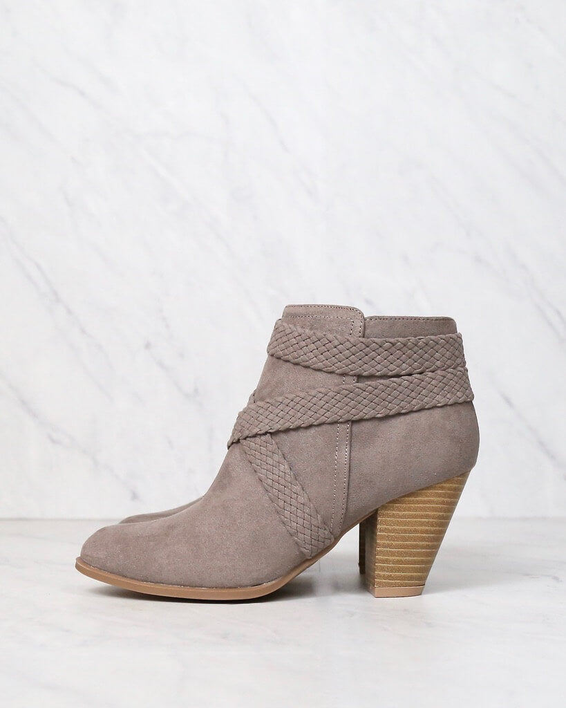 Final Sale - A Rare Braid Suede Booties in Taupe