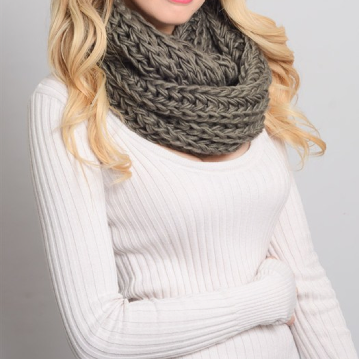 chunky braided knit infinity scarf - shophearts - 5