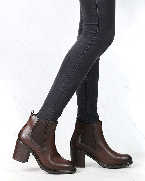 Vegan Leather Chelsea Boots in Dark Brown
