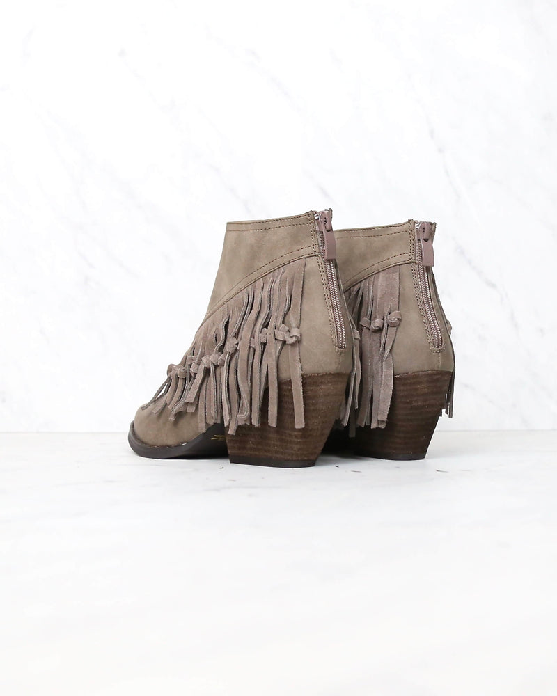 Sbicca - Byanca Women's Boots in Taupe