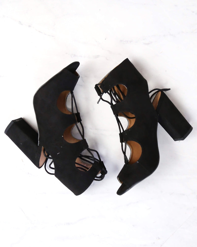 Suede Lace Up Heel Sandals in Black