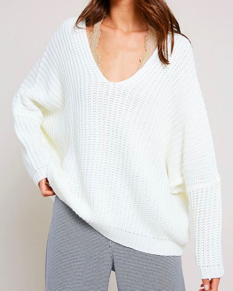 Eight Letters V-Neck Oversized Knit Sweater in Cream