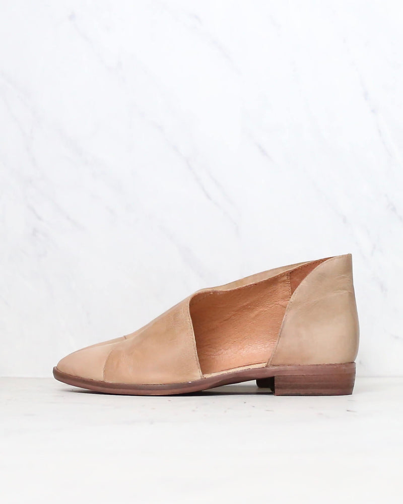 Free People - Royale D'orsay Style Pointy Toe Flat