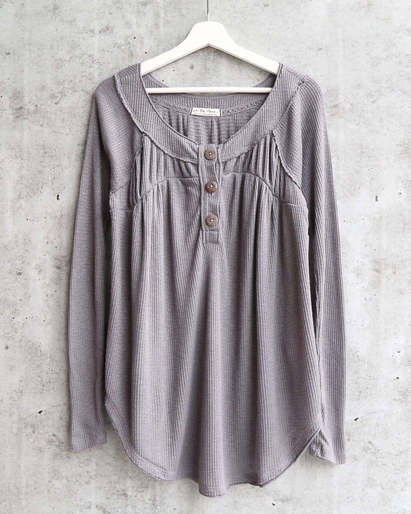 Free People - Must Have Waffle-Knit Henley Tee - Storm Grey
