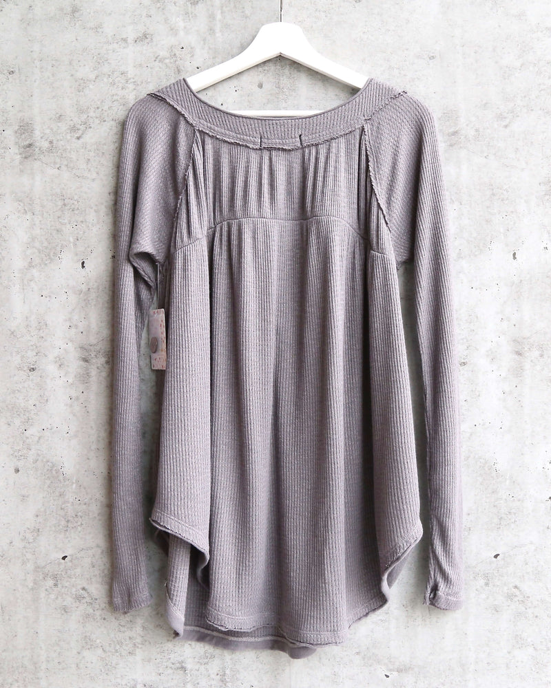 Free People - Must Have Waffle-Knit Henley Tee - Storm Grey