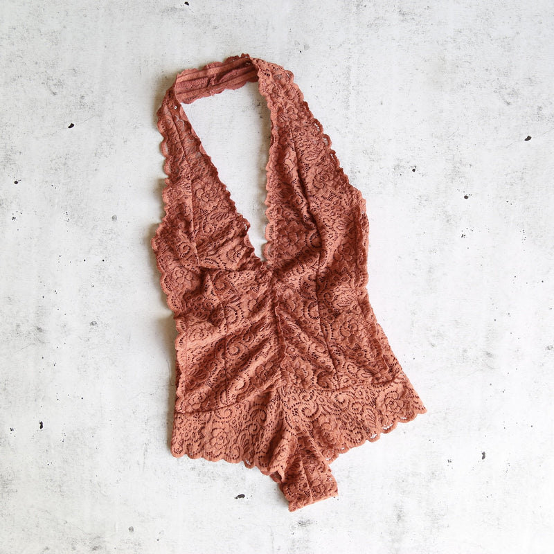 Scalloped Floral Lace Bodysuit in More Colors