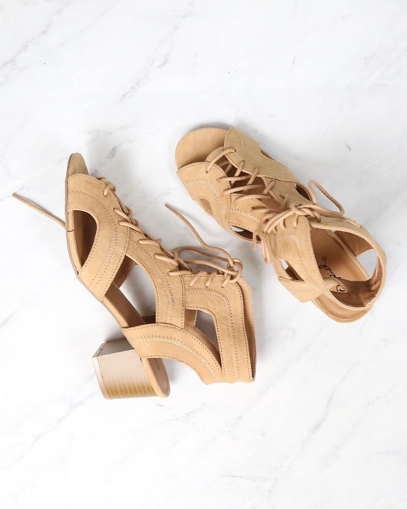 Lace Up Chunky Heeled Sandals in Toffee