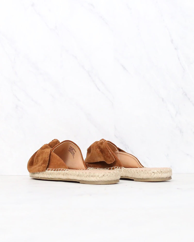 COCONUTS By Matisse - Now or Never Bow Sandal in Saddle