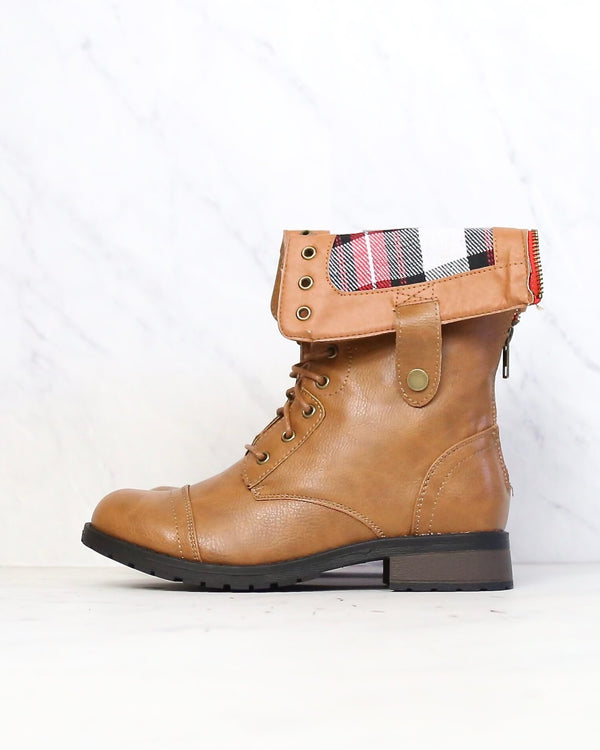 Final Sale - Adjustable Classic Combat Boots in Camel