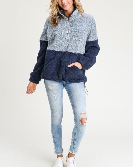Two Tone Sherpa Half-Zip Pullover in Blue/Navy