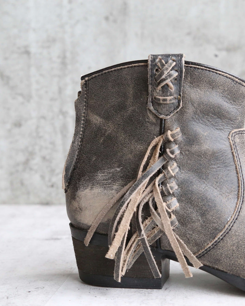 Final Sale - Very Volatile - Lookout Fringe Western Inspired Distressed Leather Booties in Charcoal